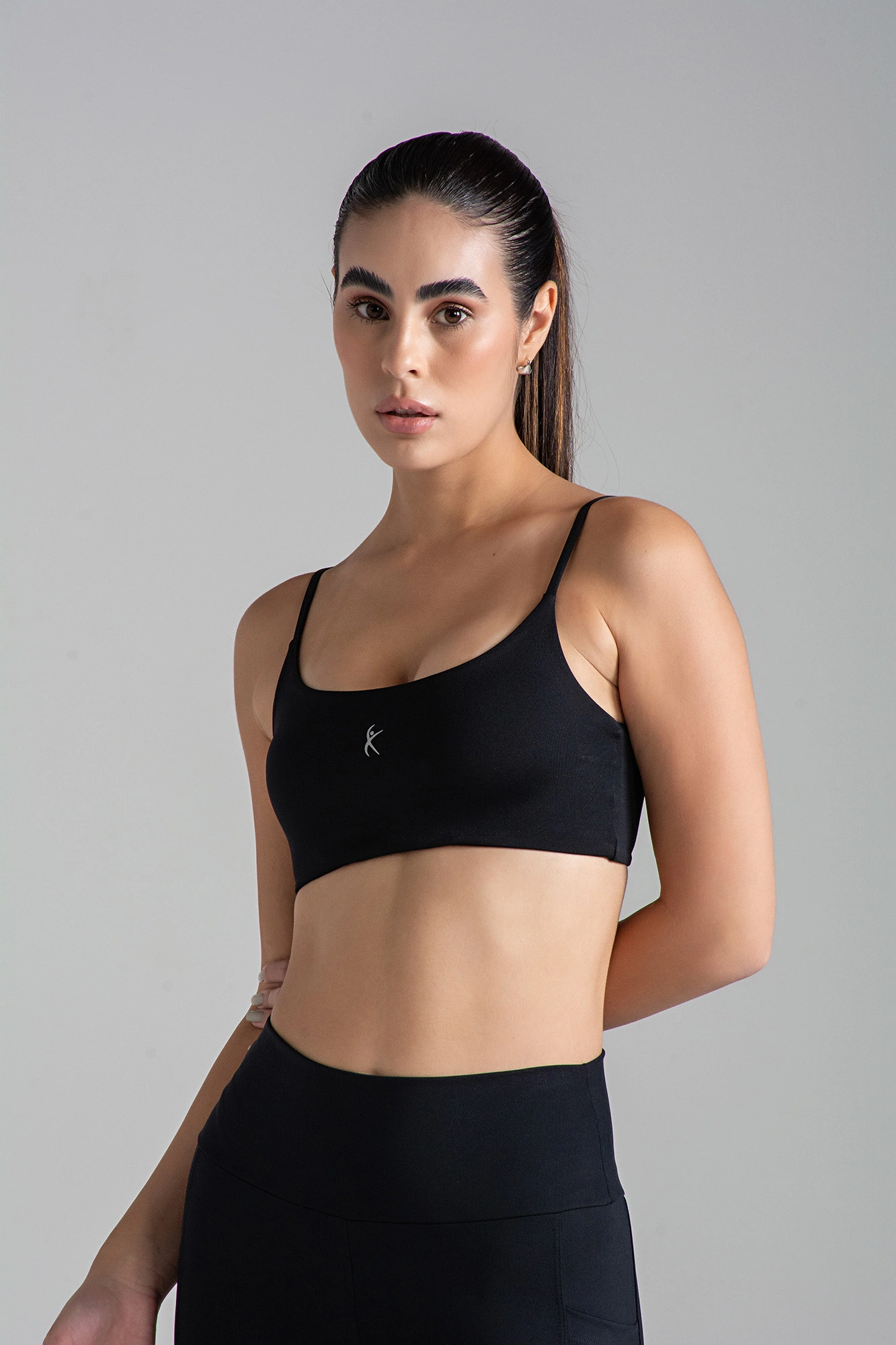 Top Larulp Sandy Comfy Negro - Imagen 3