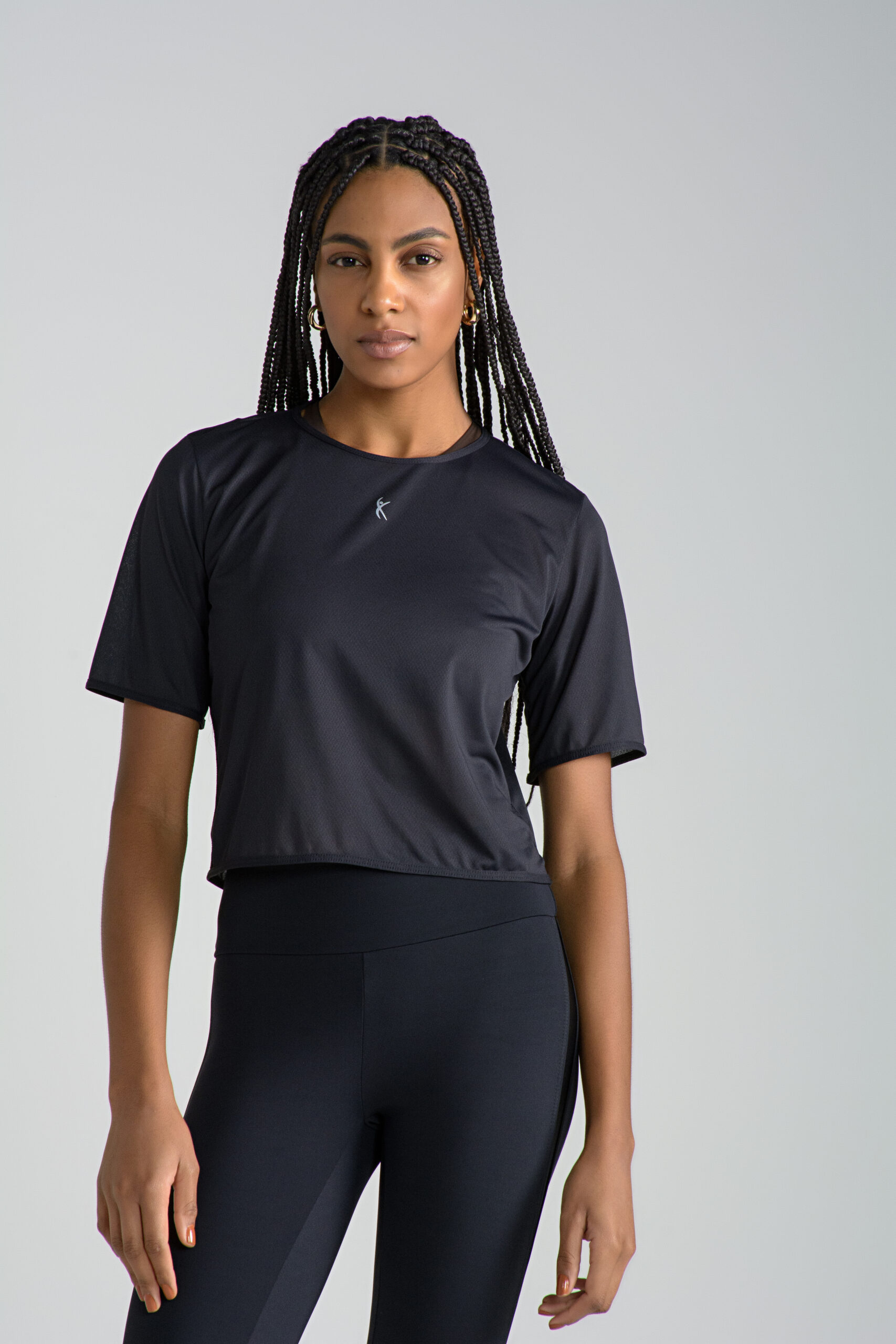 camista negra cropped mujer
