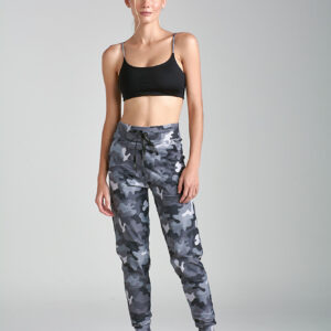jogger gris, camuflage mujer